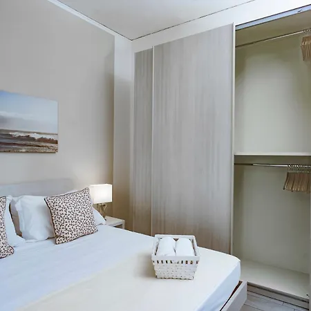 Residenza Flegrea 2* Naples