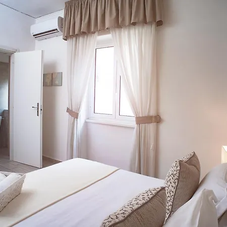 Residenza Flegrea Aparthotel Naples
