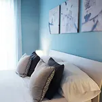 Residenza Flegrea 아파트호텔 4*